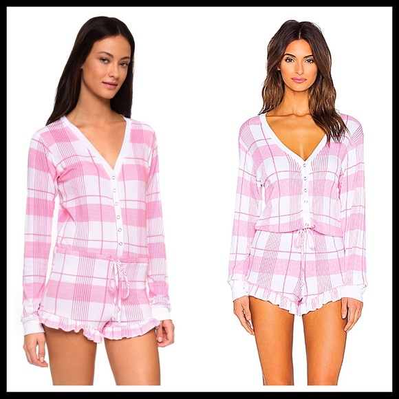 WILDFOX RED WHITE PLAID RUFFLE TRIM ROMPER - Picture 3 of 8